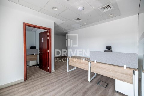 Almacén en Jebel Ali, Dubai, 2878.97 m², № 130089 - foto 16