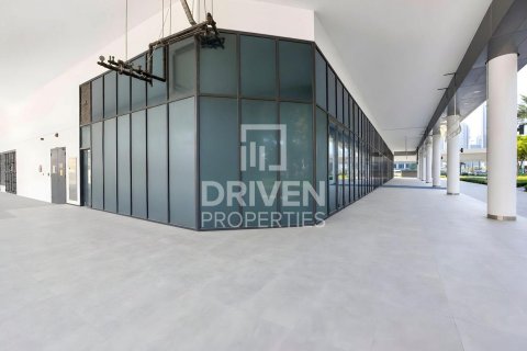 Снять в аренду магазин в SOL Bay, Бизнес-Бэй, Дубай: 64.85м², № 130096 - фото 8