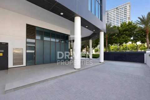 Снять в аренду магазин в SOL Bay, Бизнес-Бэй, Дубай: 64.85м², № 130096 - фото 6