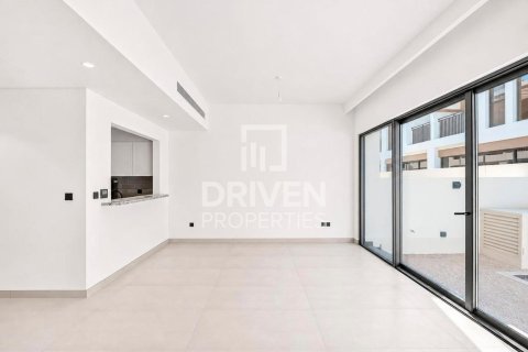 Таунхаус в Damac Lagoons, Дубай, 4 спальни, 143.91м², № 140993