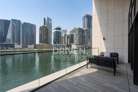 Квартира в Бизнес-Бэе, Дубай, 2 спальни, 183.95м², № 128146