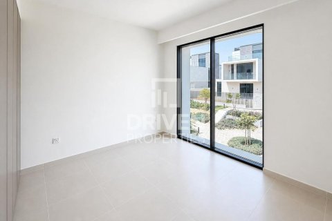Villa à Arabian Ranches 3, Dubai, 3 chambres, 127.56 m², № 128127 - photo 3