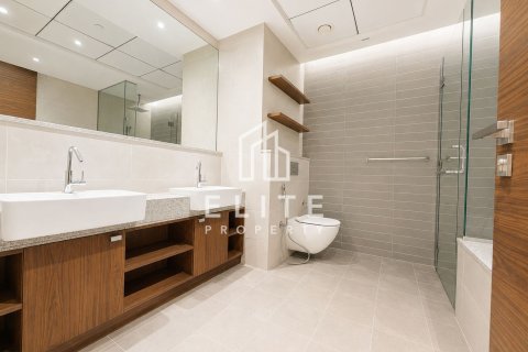 Apartment in Bur Dubai, Dubai 2 bedrooms, 144 sq.m. № 141281 - photo 12