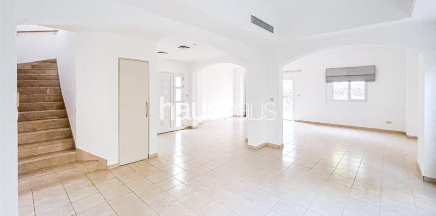 فيلا في Meadows, دبي 3 غرف نوم, 320 م² رقم 45045