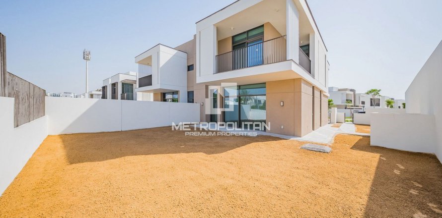 Villa in Al Furjan, Dubai 4 bedrooms, 420 sq.m. № 73226