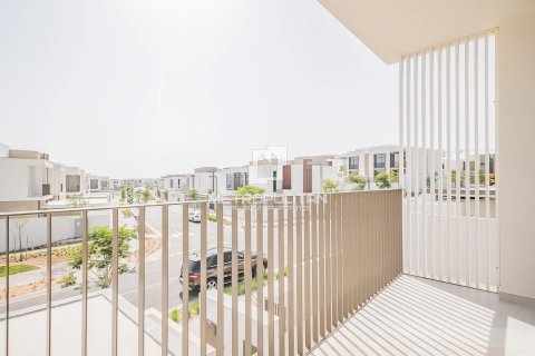 Villa in Al Furjan, Dubai 4 bedrooms, 420 sq.m. № 73226 - photo 17