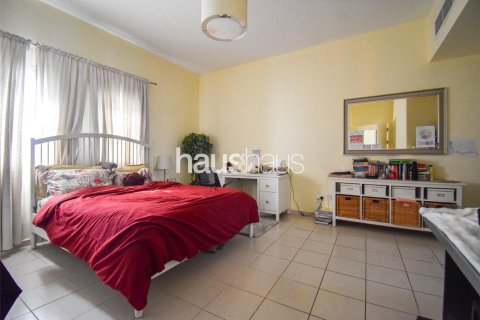 Villa in Meadows, Dubai 4 bedrooms, 381 sq.m. № 43857 - photo 10