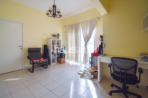 Villa in Meadows, Dubai 4 bedrooms, 381 sq.m. № 43857 - photo 8