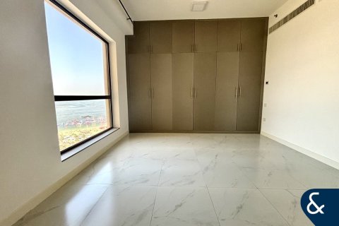 Apartment in Jumeirah Beach Residence, Dubai 3 bedrooms, 169 sq.m. № 98709 - photo 8
