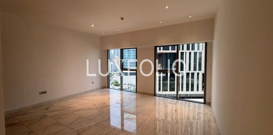Квартира в Central Park Tower, DIFC, Дубай, студия, 68м², № 45296