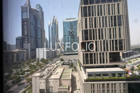 Снять в аренду квартиру в Central Park Tower, DIFC, Дубай: студию, 68м², № 45296 - фото 16