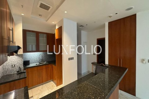 Снять в аренду квартиру в Central Park Tower, DIFC, Дубай: студию, 68м², № 45296 - фото 9