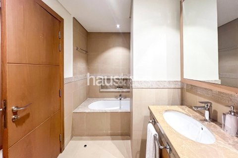 Снять в аренду квартиру в Burj Vista, Даунтаун Дубай (Даунтаун Бурдж Дубай), Дубай: 2 спальни, 133м², № 44851 - фото 12