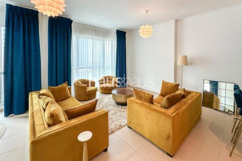 Apartment in The Residences, Downtown Dubai (Downtown Burj Dubai), Dubai 2 bedrooms, 135 sq.m. № 44855 - photo 4