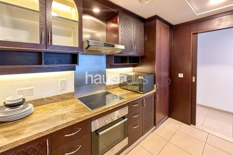 Apartment in The Residences, Downtown Dubai (Downtown Burj Dubai), Dubai 2 bedrooms, 135 sq.m. № 44855 - photo 7