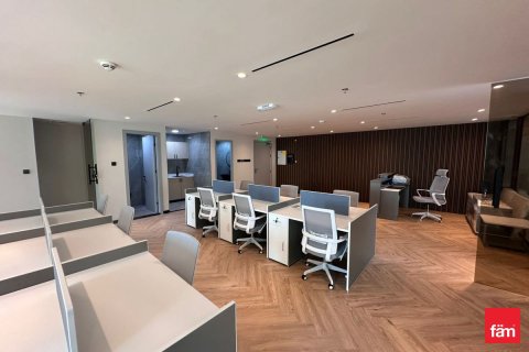 Office in Dubai 163.7 sq.m. № 84898