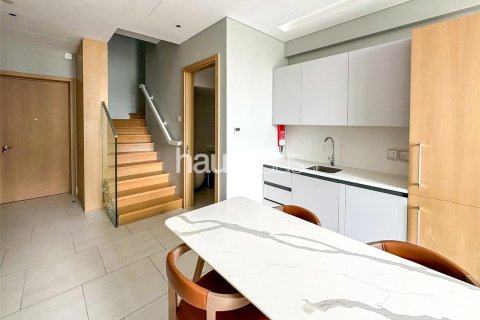 Снять в аренду дуплекс в Бизнес-Бэе, Дубай: 1 спальня, 102м², № 45091 - фото 5