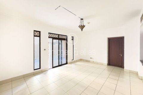 Apartment in Old Town, Dubai 1 bedroom, 92 sq.m. № 111988 - photo 21
