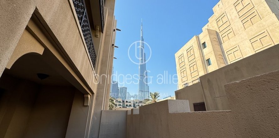 Apartment in Old Town, Dubai 1 bedroom, 92 sq.m. № 111988