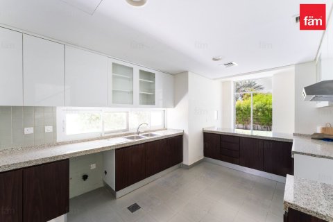 Townhouse in Dubai 3 bedrooms, 278.6 sq.m. № 111989 - photo 22