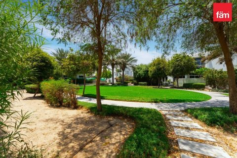 Townhouse in Dubai 3 bedrooms, 278.6 sq.m. № 111989 - photo 13