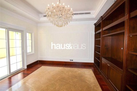 Villa in Arabian Ranches, Dubai 6 bedrooms, 805 sq.m. № 43914 - photo 8