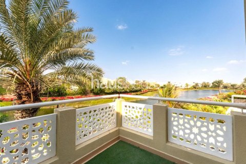 Villa in Meadows, Dubai 6 bedrooms, 457 sq.m. № 43860 - photo 22