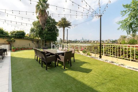 Villa in Meadows, Dubai 6 bedrooms, 457 sq.m. № 43860 - photo 23