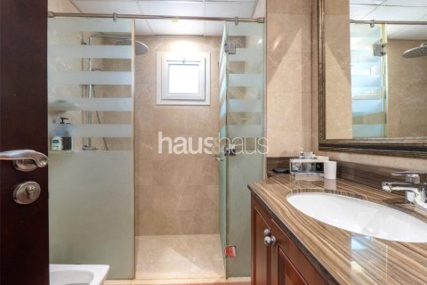 Villa in Meadows, Dubai 6 bedrooms, 457 sq.m. № 43860 - photo 16