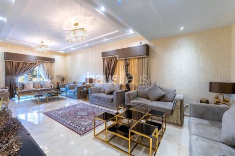 Villa in Meadows, Dubai 6 bedrooms, 457 sq.m. № 43860 - photo 7