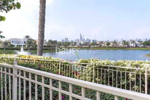 Villa in Meadows, Dubai 6 bedrooms, 457 sq.m. № 43860 - photo 26