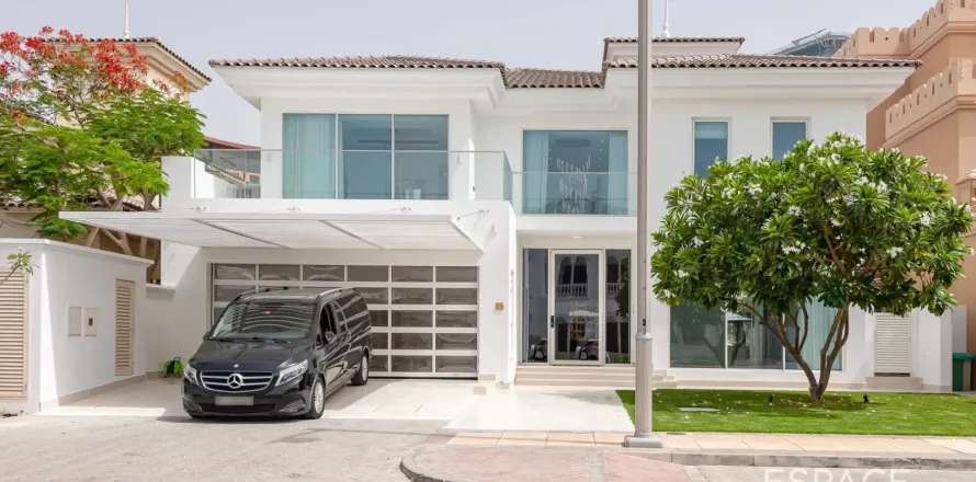 Villa à Palm Jumeirah, Dubai, 6 chambres, 505 m², № 71148