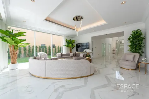 Villa à Palm Jumeirah, Dubai, 6 chambres, 505 m², № 71148 - photo 2