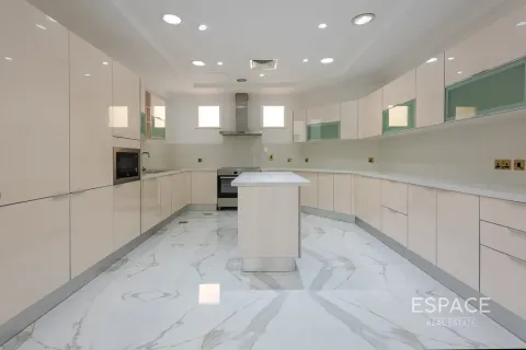 Villa à Palm Jumeirah, Dubai, 6 chambres, 505 m², № 71148 - photo 6