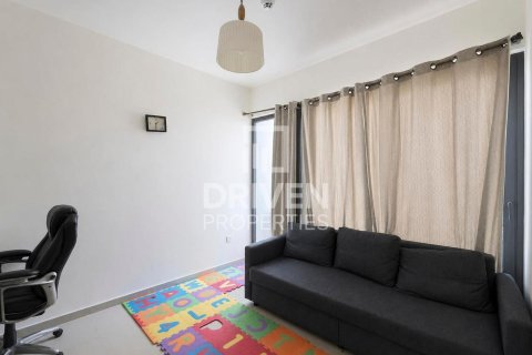 Снять в аренду таунхаус в Elan, Tilal Al Ghaf, Дубай: 3 спальни, 141.12м², № 128163 - фото 6