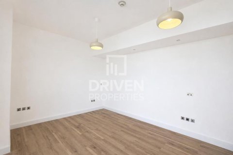 Apartment in Azure Residences, Palm Jumeirah, Dubai 2 bedrooms, 187.48 sq.m. № 128164 - photo 13