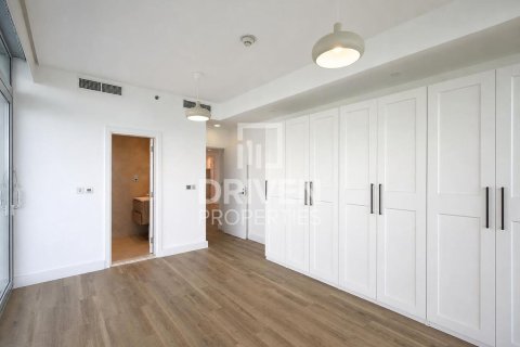 Apartment in Azure Residences, Palm Jumeirah, Dubai 2 bedrooms, 187.48 sq.m. № 128164 - photo 10