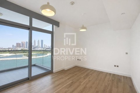 Apartment in Azure Residences, Palm Jumeirah, Dubai 2 bedrooms, 187.48 sq.m. № 128164 - photo 3
