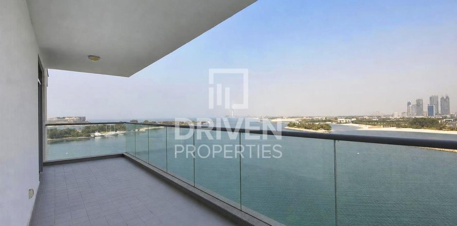 Apartment in Azure Residences, Palm Jumeirah, Dubai 2 bedrooms, 187.48 sq.m. № 128164