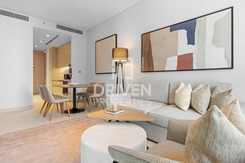 Apartment in Vida Residences Dubai Mall, Downtown Dubai (Downtown Burj Dubai), Dubai 1 bedroom, 70.61 sq.m. № 128177 - photo 3