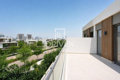 Villa in Aura, Tilal Al Ghaf, Dubai 5 bedrooms, 270.72 sq.m. № 138524 - photo 26