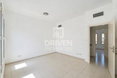 Villa in Springs 2, The Springs, Dubai 2 bedrooms, 241.27 sq.m. № 142801 - photo 12