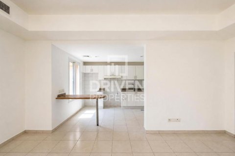 Villa in Springs 2, The Springs, Dubai 2 bedrooms, 241.27 sq.m. № 142801 - photo 16