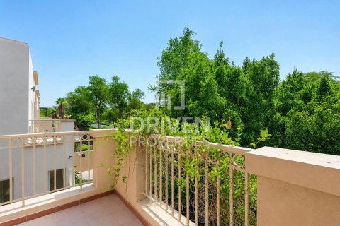 Villa in Springs 2, The Springs, Dubai 2 bedrooms, 241.27 sq.m. № 142801 - photo 24