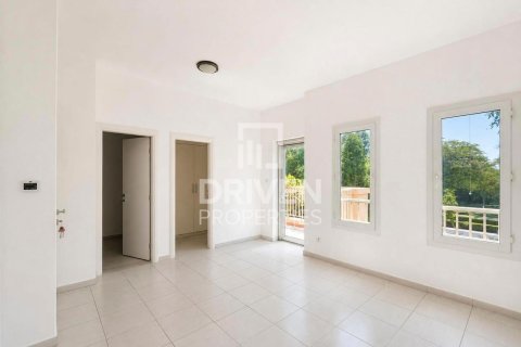 Villa in Springs 2, The Springs, Dubai 2 bedrooms, 241.27 sq.m. № 142801 - photo 10