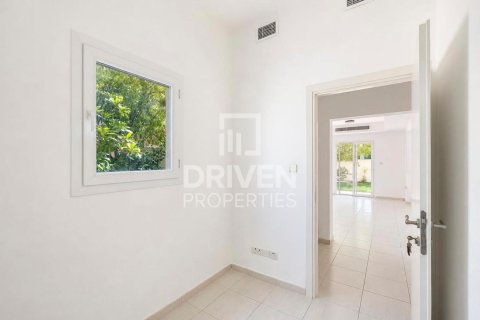 Villa in Springs 2, The Springs, Dubai 2 bedrooms, 241.27 sq.m. № 142801 - photo 4