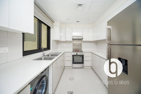 Villa en Dubai Hills Estate, Dubai, 3 dormitorios, 209 m², № 137429 - foto 7