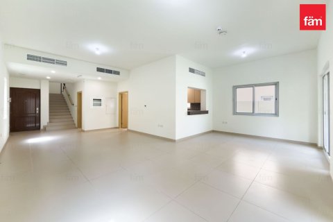 Villa in Dubai 3 bedrooms, 325 sq.m. № 137820 - photo 9