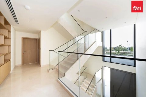 Villa en Dubai Hills Estate, Dubai, 5 dormitorios, 662.2 m², № 110585 - foto 2