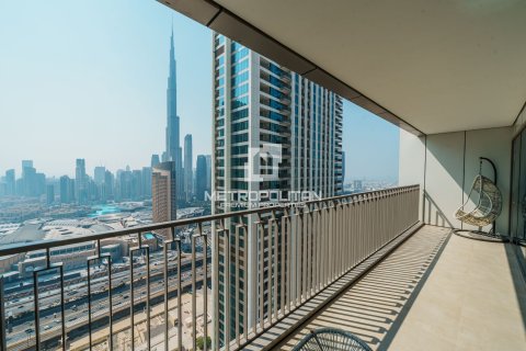 Apartment in Downtown Views II, Downtown Dubai (Downtown Burj Dubai), Dubai 3 bedrooms, 159 sq.m. № 73667